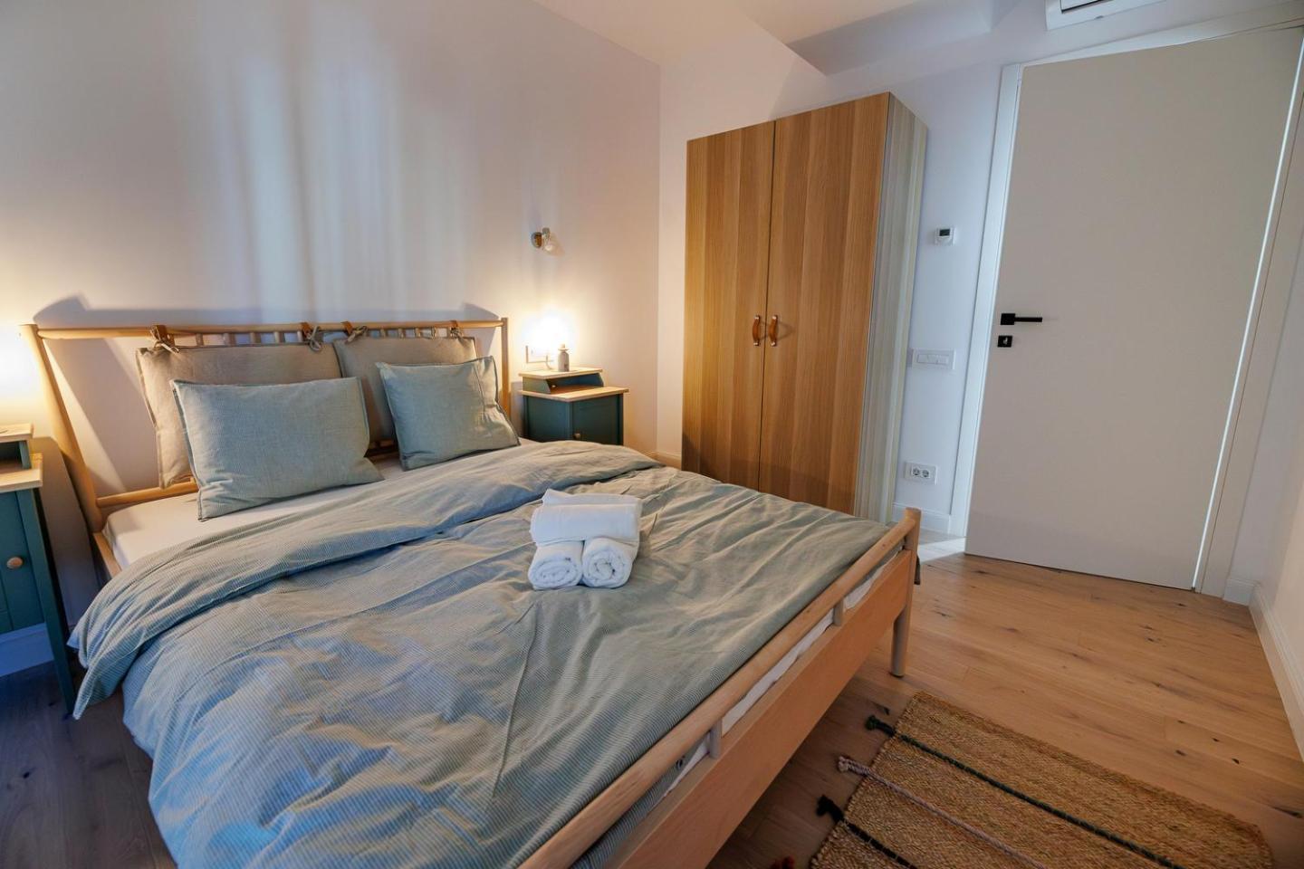 The Corner Luxe Apartment Бухарест Екстер'єр фото