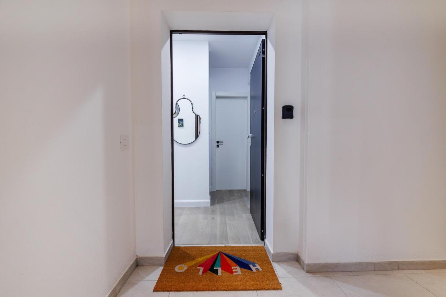 The Corner Luxe Apartment Бухарест Екстер'єр фото